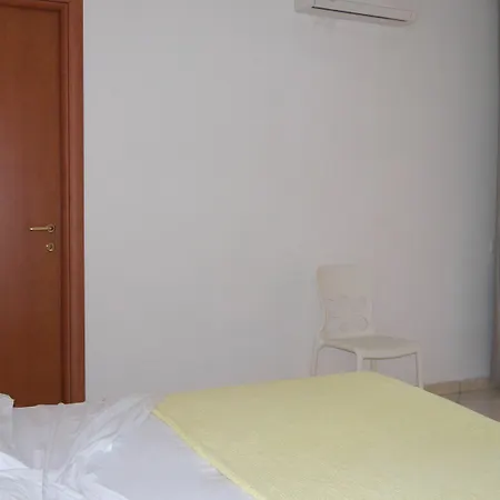 Iris Apartment