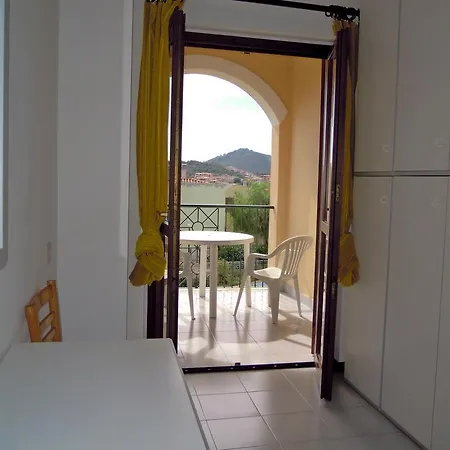 Iris Apartament *