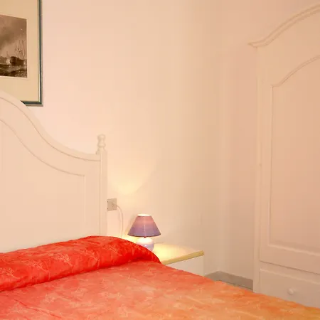Apartament Iris *